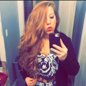 Meet your Posher, Holly